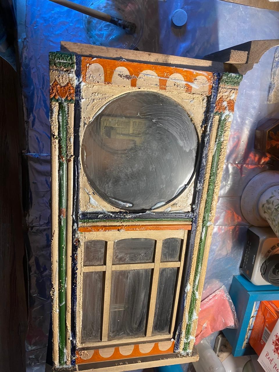 Caja de reloj de pared antes de restaurar