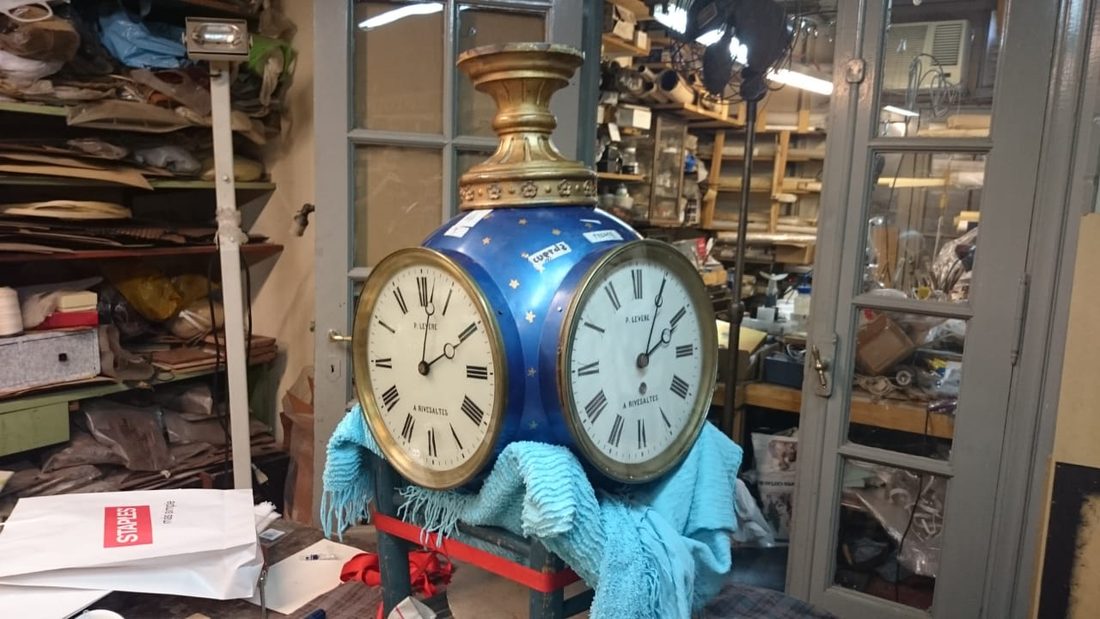 Reloj antiguo de cuatro caras firmado P. Levère, restaurado